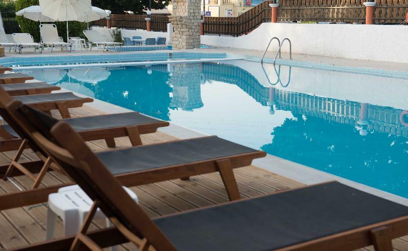 Silver Beach Hotel And Annexe Apartments (Adults Only) Roda  Exterior foto