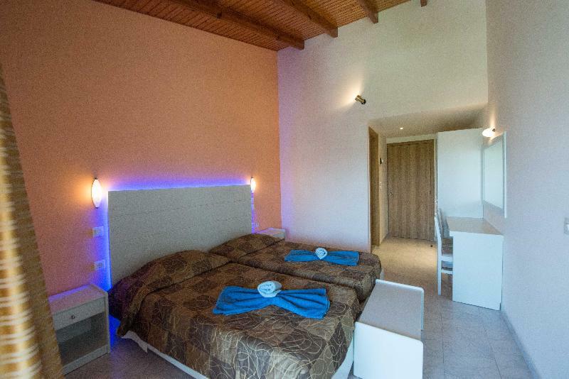 Silver Beach Hotel And Annexe Apartments (Adults Only) Roda  Exterior foto
