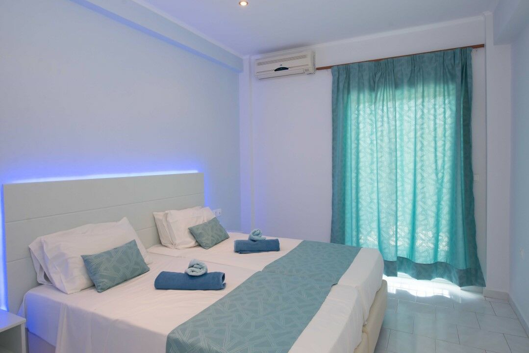 Silver Beach Hotel And Annexe Apartments (Adults Only) Roda  Exterior foto